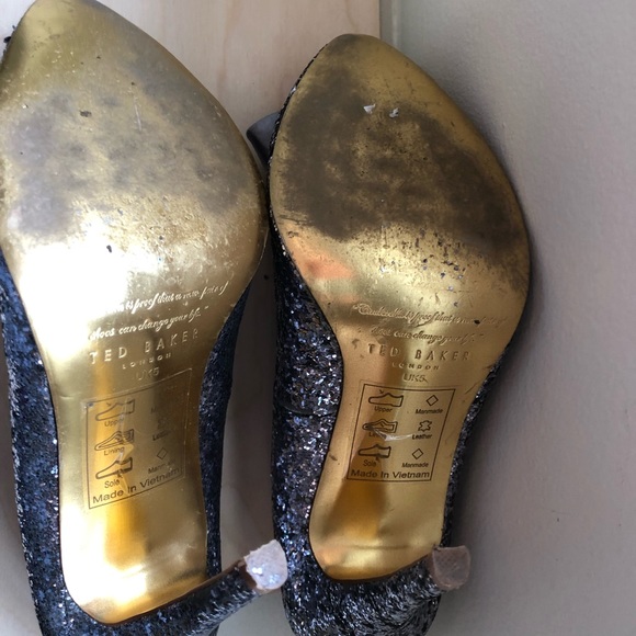 Ted Baker - Picture 4 of 4